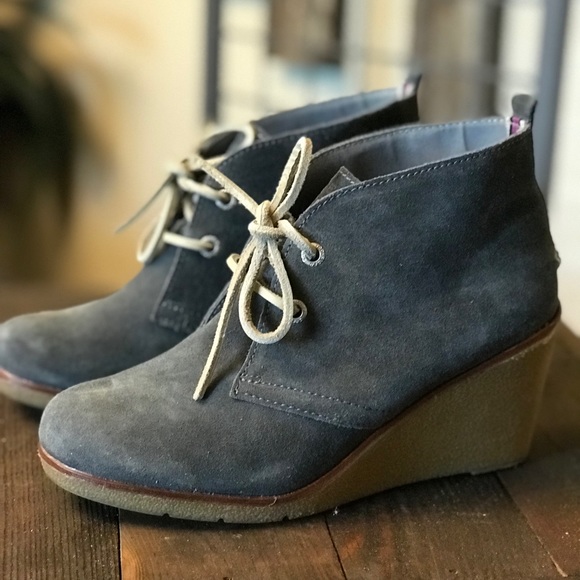 Sperry - Picture 1 of 3